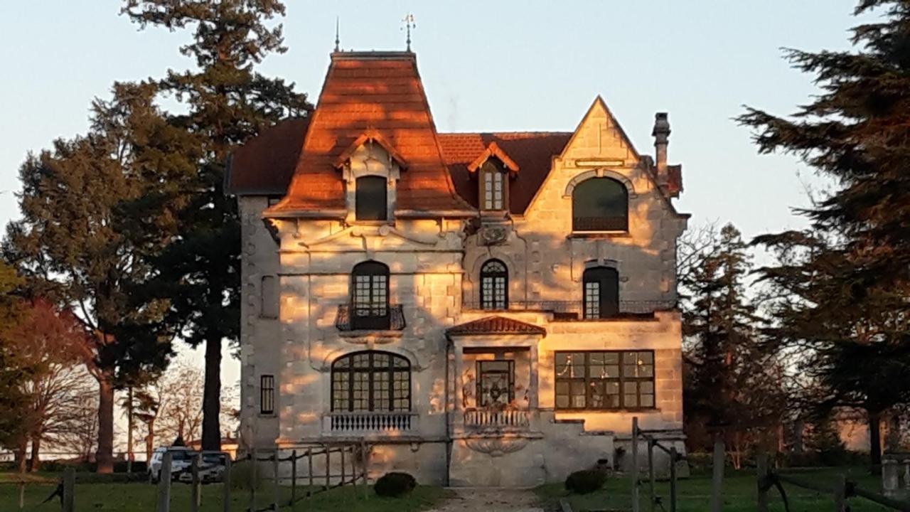Villa Claude Cognac Exteriör bild